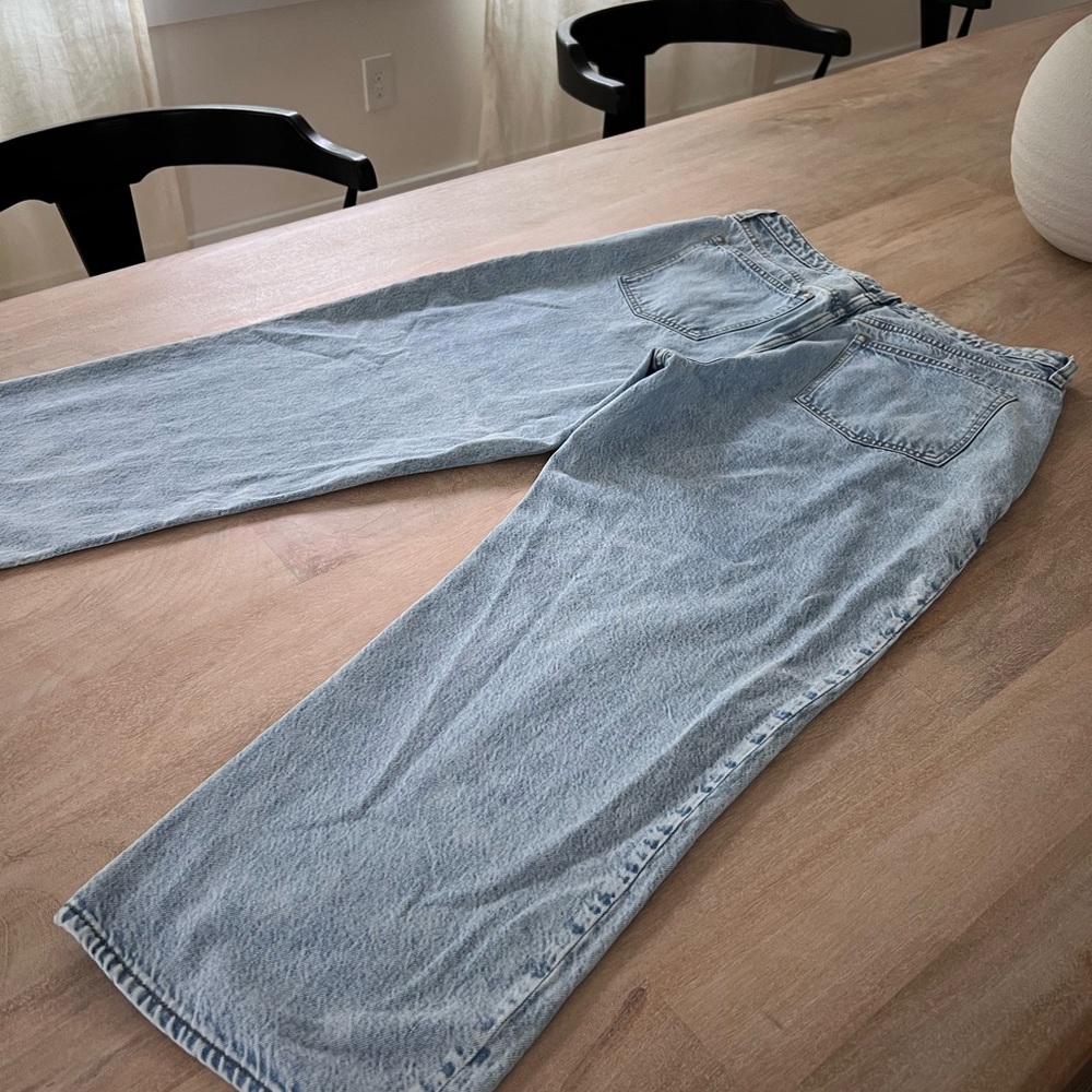Abercrombie & Fitch Women’s Curve Love Light Denim Jeans - Picture 6 of 7